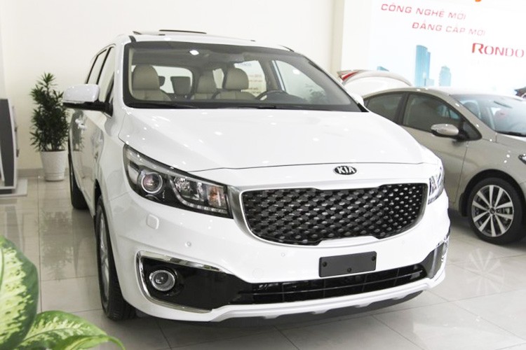 Chi tiet MPV KIA Sedona (CKD) sap ra mat tai Ha Noi-Hinh-4